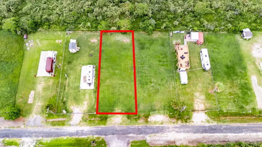 1041 Canal, Gilchrist, TX 77617 - #2