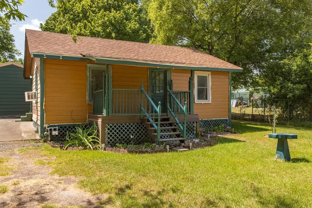 2020 Denver Ave, Lufkin, TX 75901 - #1