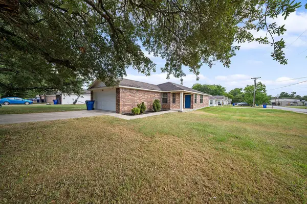299 Martin Luther King, Diboll, TX 75941