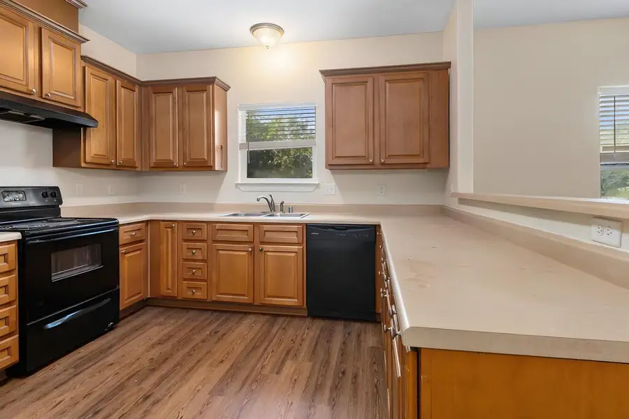 203 3rd St N, Texas City, TX 77590 - #3