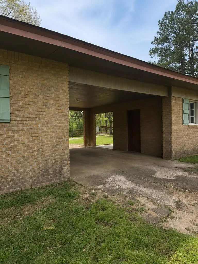 855 Worth Street, Hemphill, TX 75948 - #3