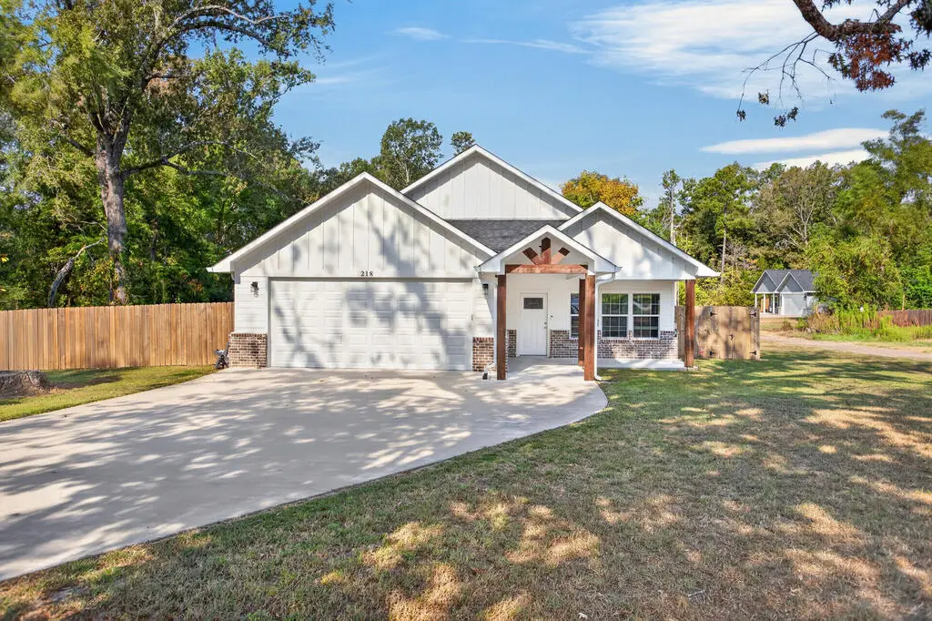 218 Providence Road, Lufkin, TX 75904 - #1