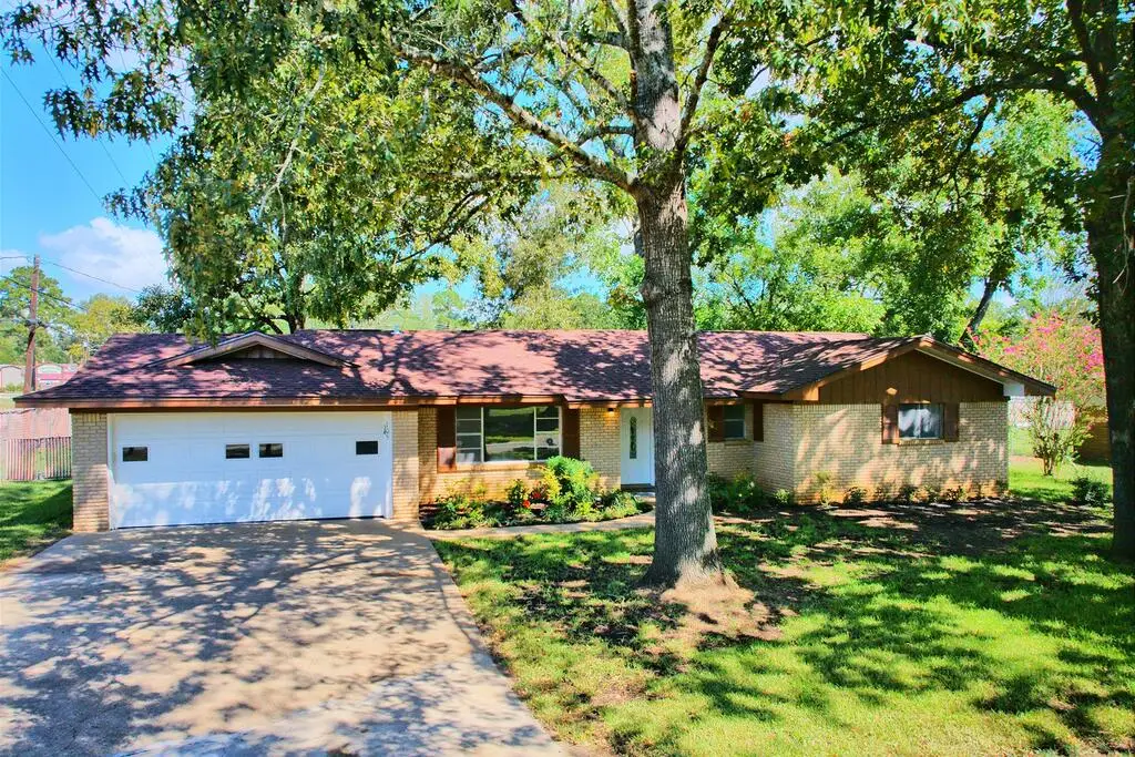 105 Parker Blvd, Hemphill, TX 75948 - #1