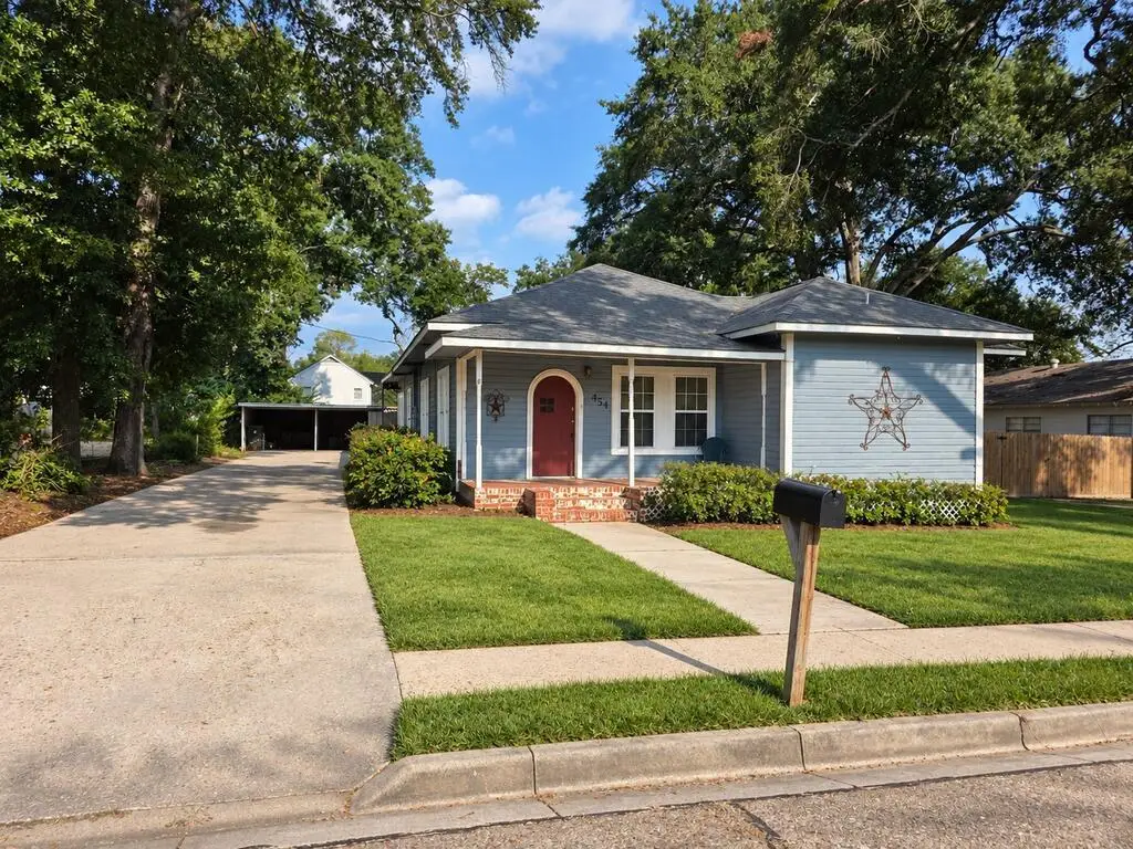 454 Powell Street, Jasper, TX 75951 - #1
