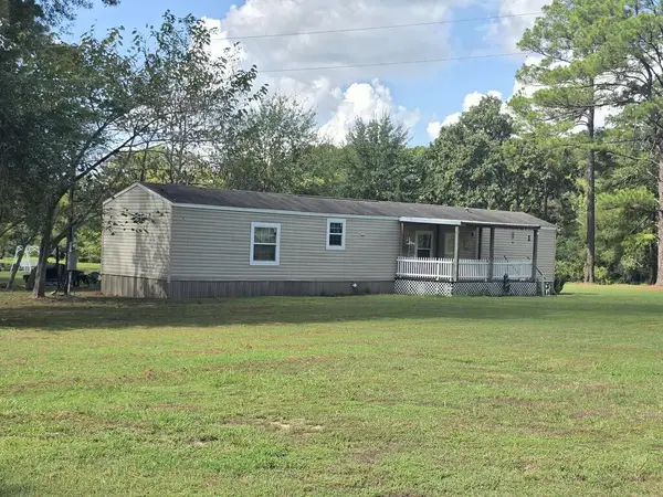 220 County Road 3405, JOAQUIN, TX 75954