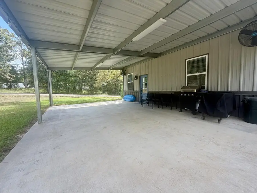 270 Woodcrest Drive, Hemphill, TX 75948 - #2