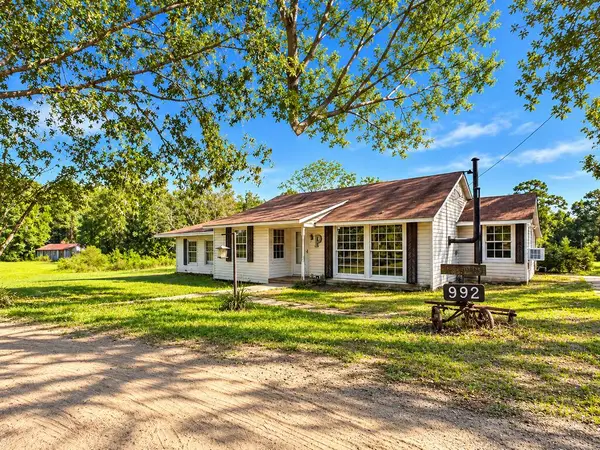 992 Herman Nerren Road, Huntington, TX 75949
