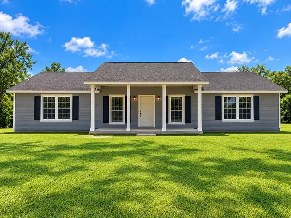 610 County Road 4550, Spurger, TX 77660
