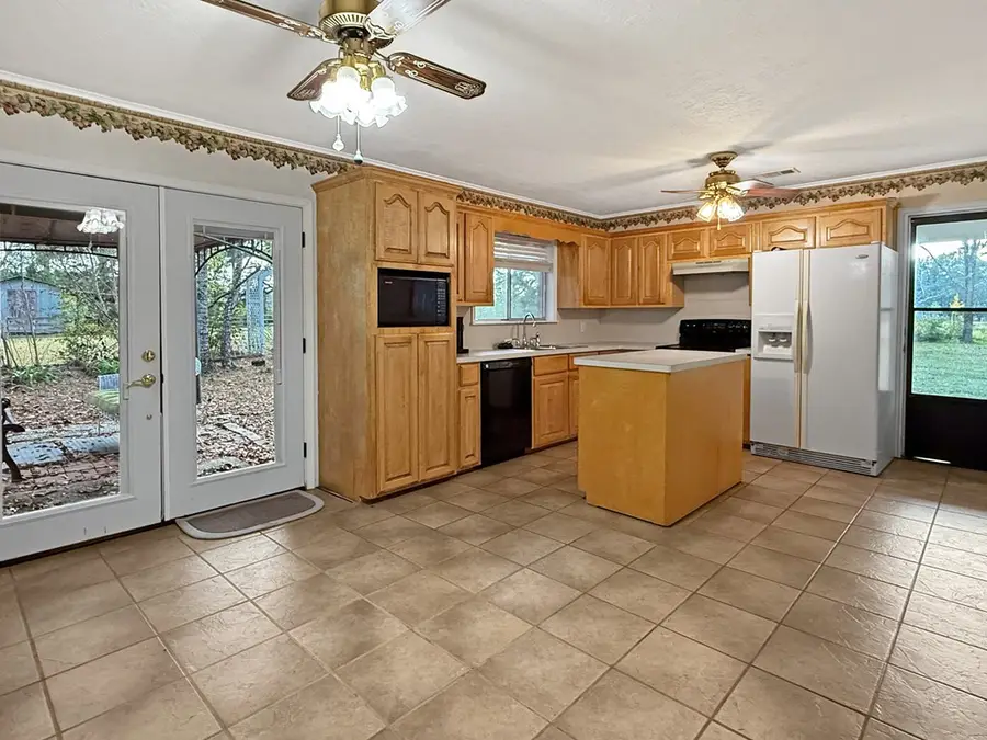 3301 County Road 2570, Woodville, TX 75979 - #2