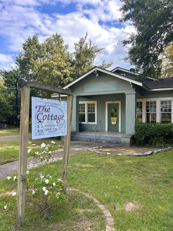 337 College Street, Jasper, TX 75951