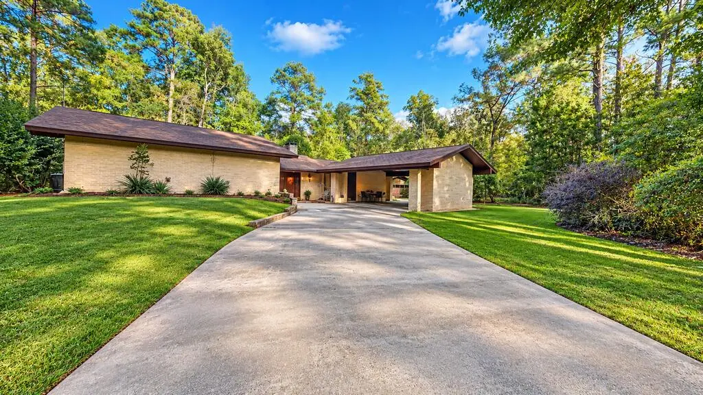 8903 Us Hwy 190, Bon Wier, TX 75928 - #1