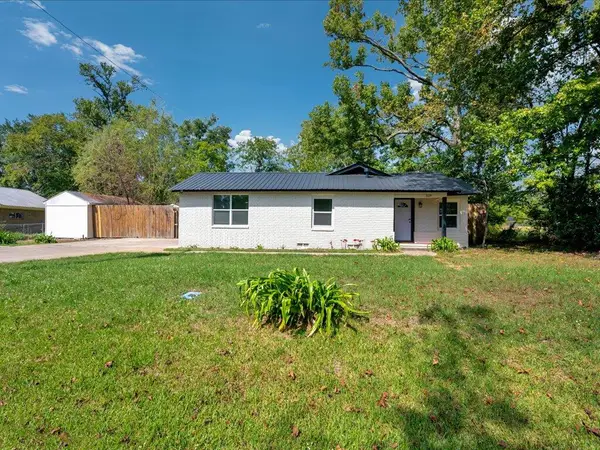 319 Pecan Street, TIMPSON, TX 75975