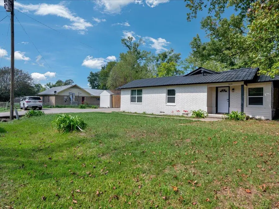 319 Pecan Street, Timpson, TX 75975 - #2
