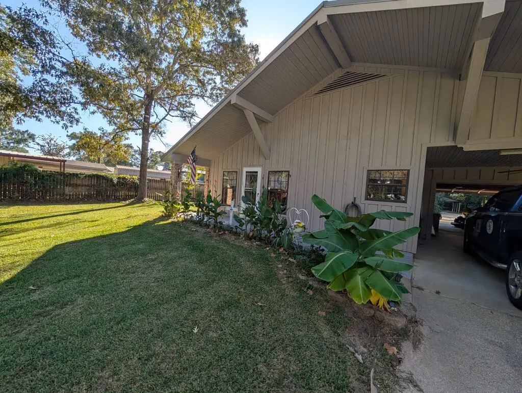 912 Twin Cedar Drive, Hemphill, TX 75948 - #1