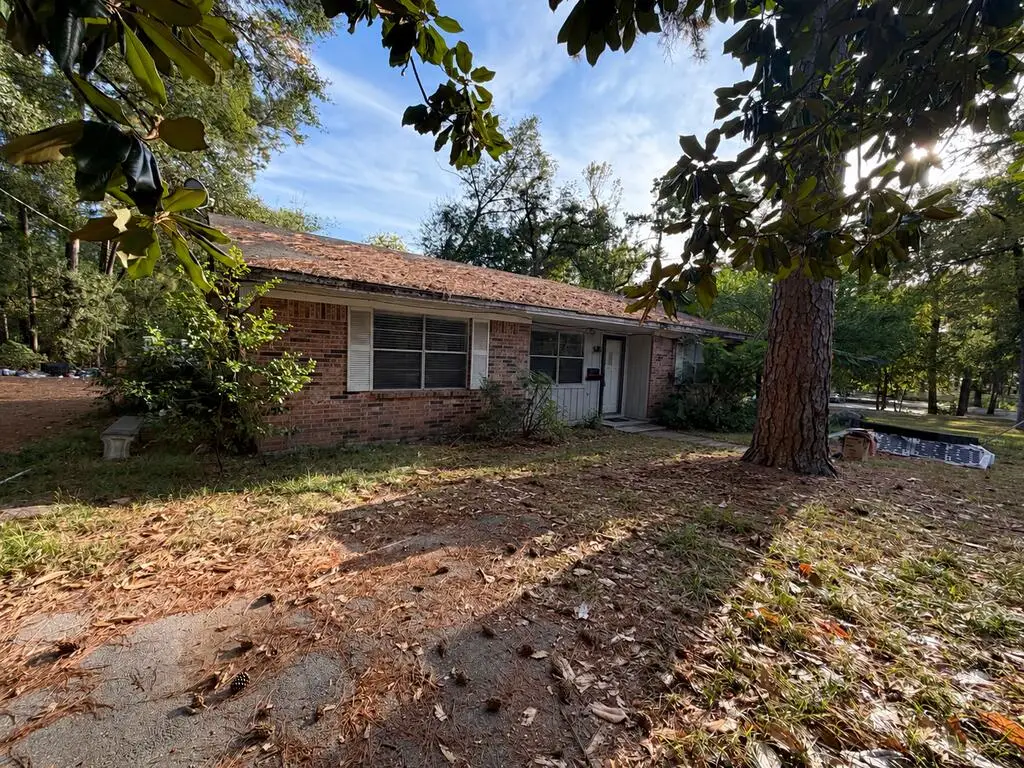 401 Pershing Avenue, Lufkin, TX 75904 - #1