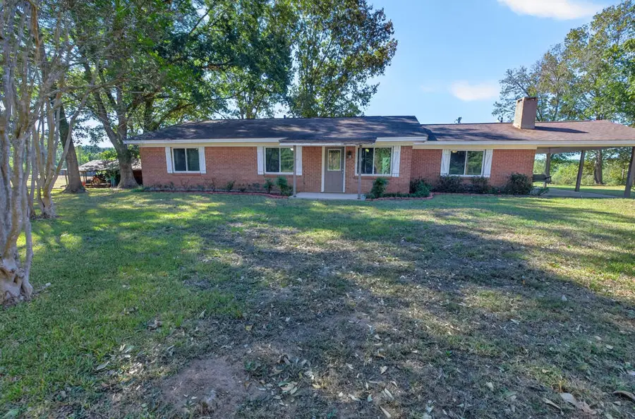 825 Bennet Drive, Hemphill, TX 75948 - #2