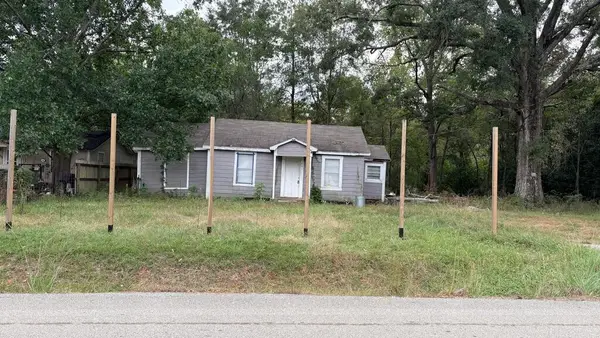 601 Cobb Mill Road, Woodville, TX 75979