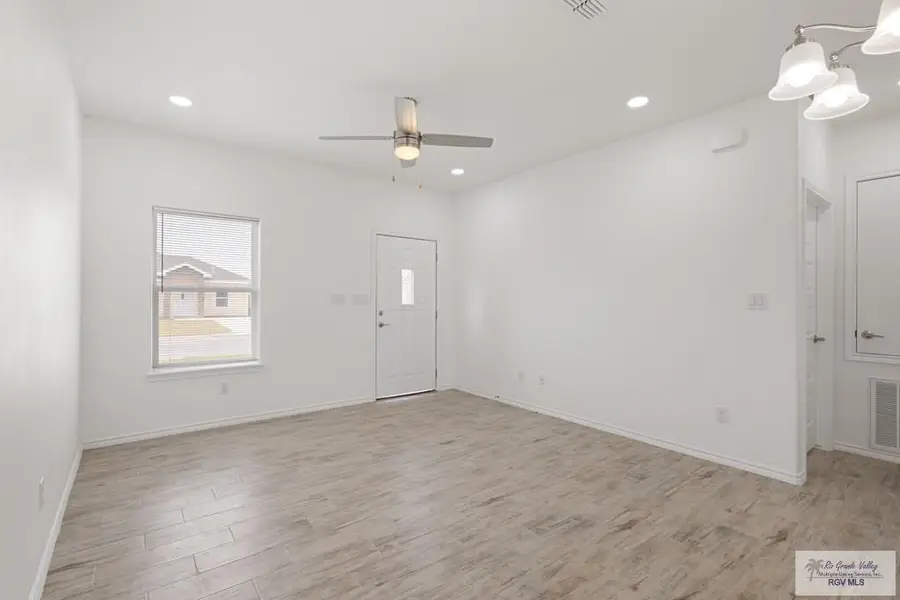 2815 Maria Dr, La Feria, TX 78559 - Image #2