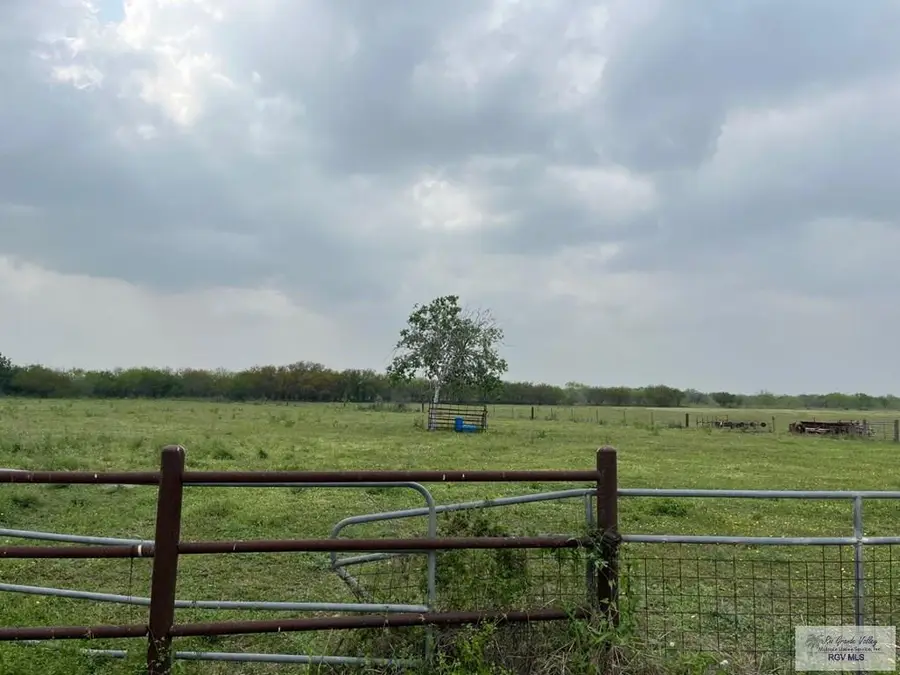 3793 E Hwy 285, Falfurrias, TX 78355 - Image #2