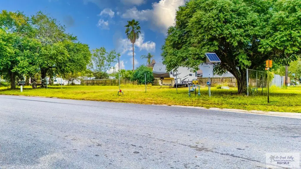 154 North St., Brownsville, TX 78521 - Image #1