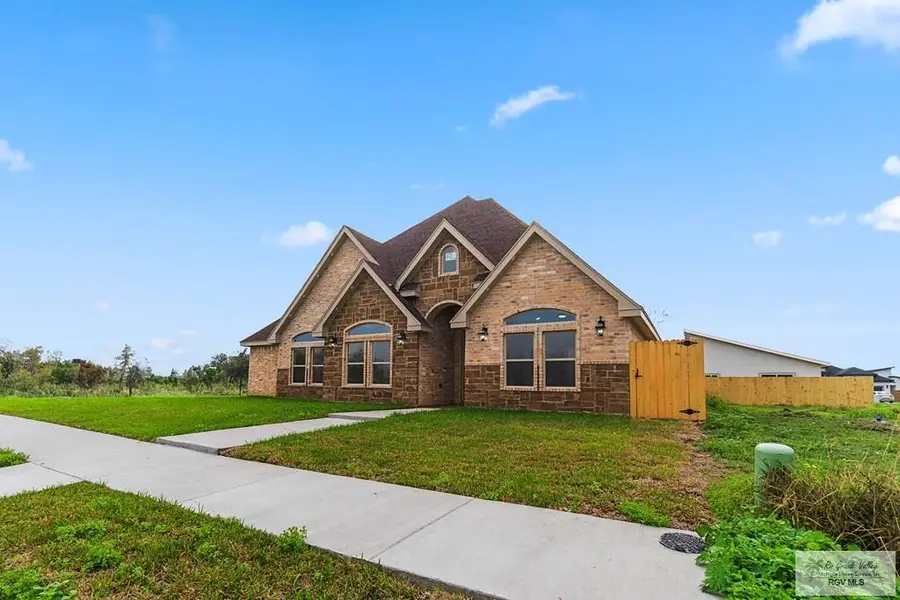 5436 Tulip Ct, Brownsville, TX 78526 - Image #2