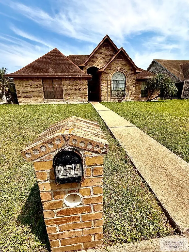254 Sagua La Grande Ave., Brownsville, TX 78526 - Image #1