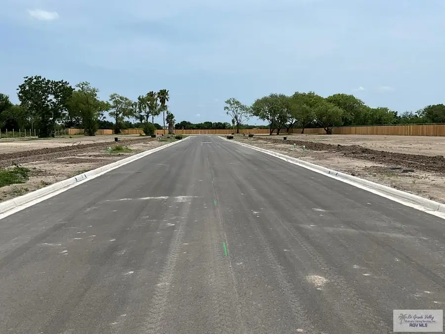 4334 Casamigos St, Harlingen, TX 78552 - #3