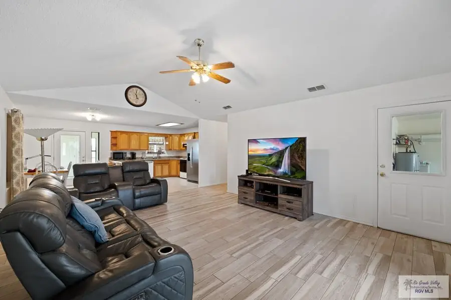 100 Pocahontas Dr. #100, Harlingen, TX 78552 - Image #2