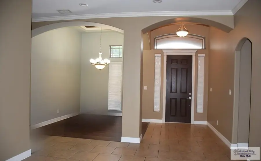 1714 Christian Cir, Harlingen, TX 78550 - Image #2