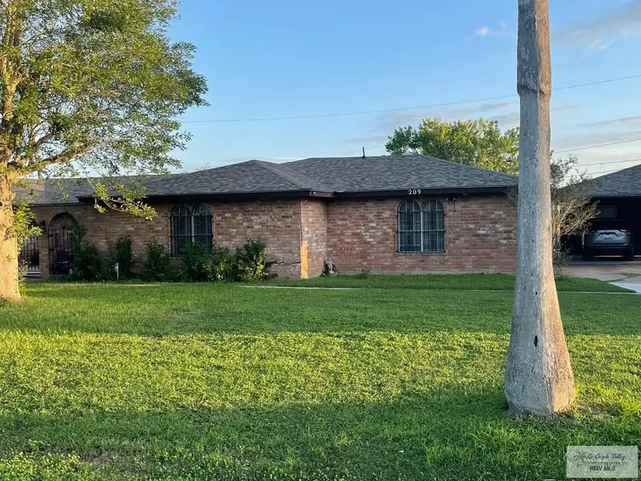 209 Santa Lorraine Ave., Santa Rosa, TX 78593 - #3