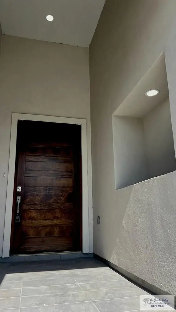 2517 S Christian Cir, Harlingen, TX 78550 - Image #3