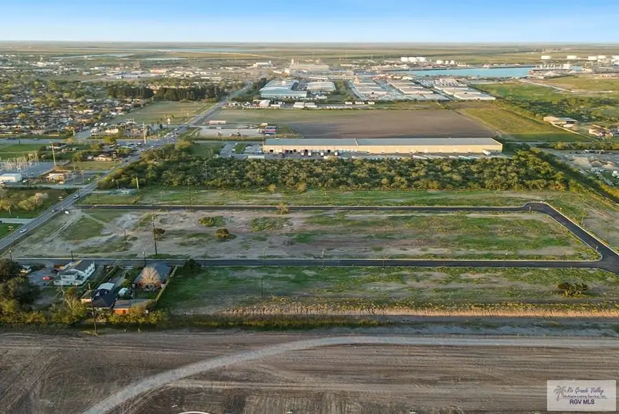 38515 Walker St #6, Brownsville, TX 78521 - Image #2