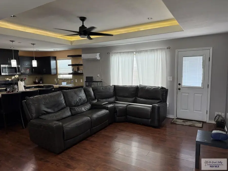 9055 San Ysidro Ct, Brownsville, TX 78520 - Image #2