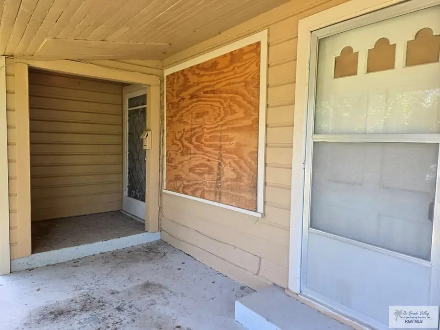 695 W Harris Ave., Raymondville, TX 78580 - Image #2