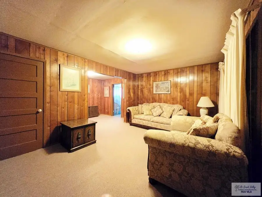 695 W Harris Ave., Raymondville, TX 78580 - Image #3