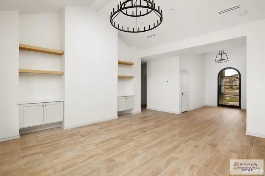 2080 Eagle Landing Dr, Edinburg, TX 78542 - Image #3