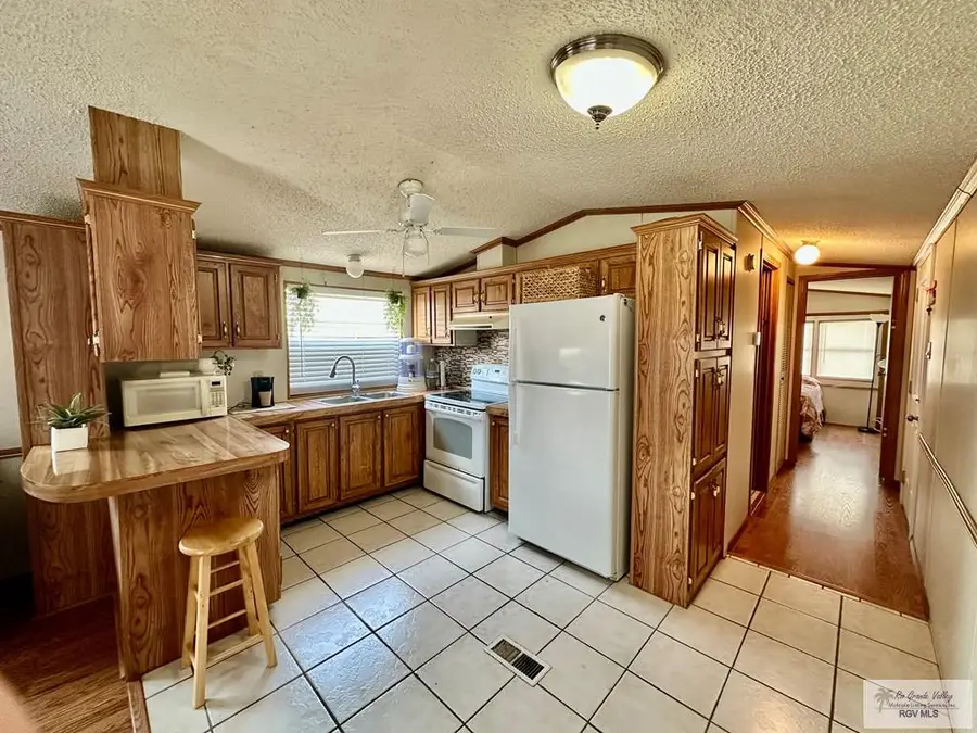 24 Waterford Ln., Brownsville, TX 78526 - Image #3