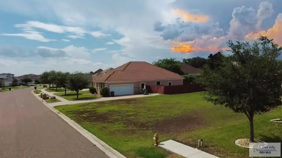 4418 Waters Edge, Harlingen, TX 78552 - Image #2