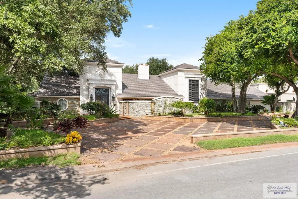 145 Calle Jacaranda, Brownsville, TX 78520 - Image #1