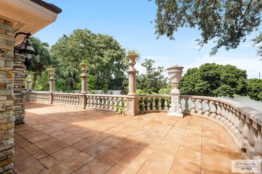 145 Calle Jacaranda, Brownsville, TX 78520 - Image #3