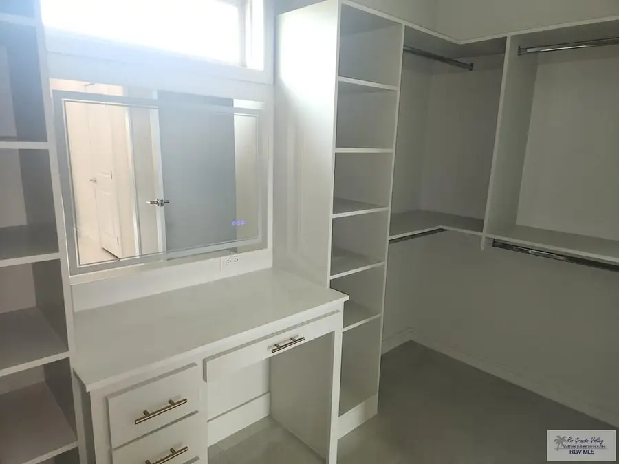 5928 Willow Palm Court, Brownsville, TX 78526 - Image #3