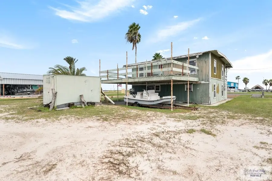 725 Bayshore Dr, Port Mansfield, TX 78598 - Image #2