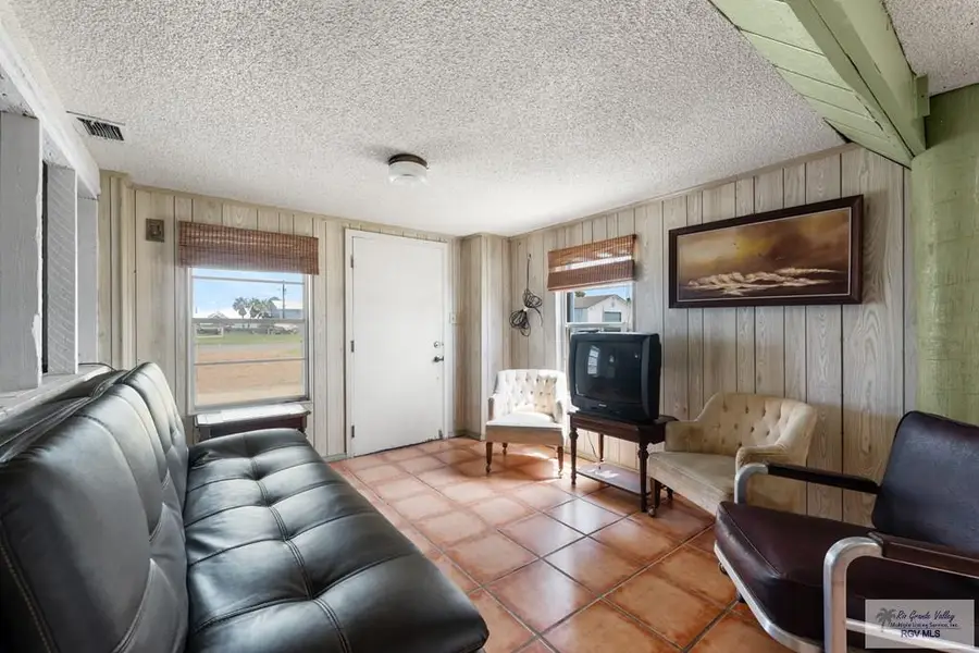 725 Bayshore Dr, Port Mansfield, TX 78598 - Image #3