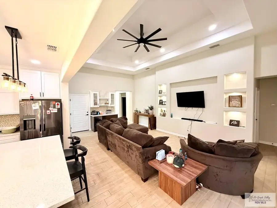 189 Center Dr, San Benito, TX 78586 - Image #3