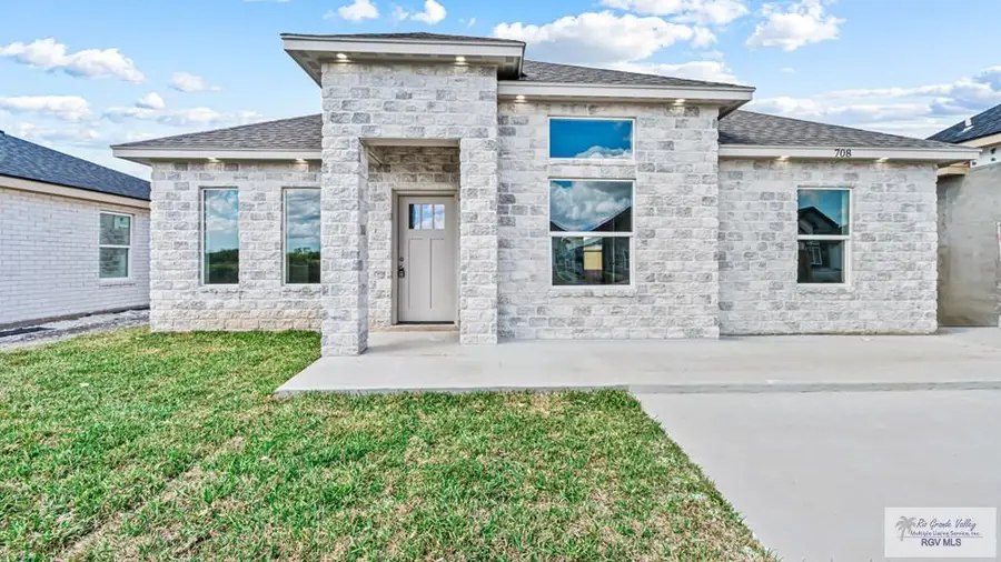 708 Foster Ln, Brownsville, TX 78521 - Image #2