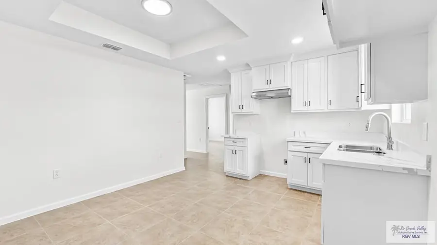 678 Foster Ln, Brownsville, TX 78521 - Image #3