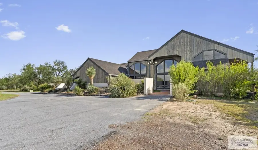 28528 S Palm Ct, Harlingen, TX 78552 - Image #3