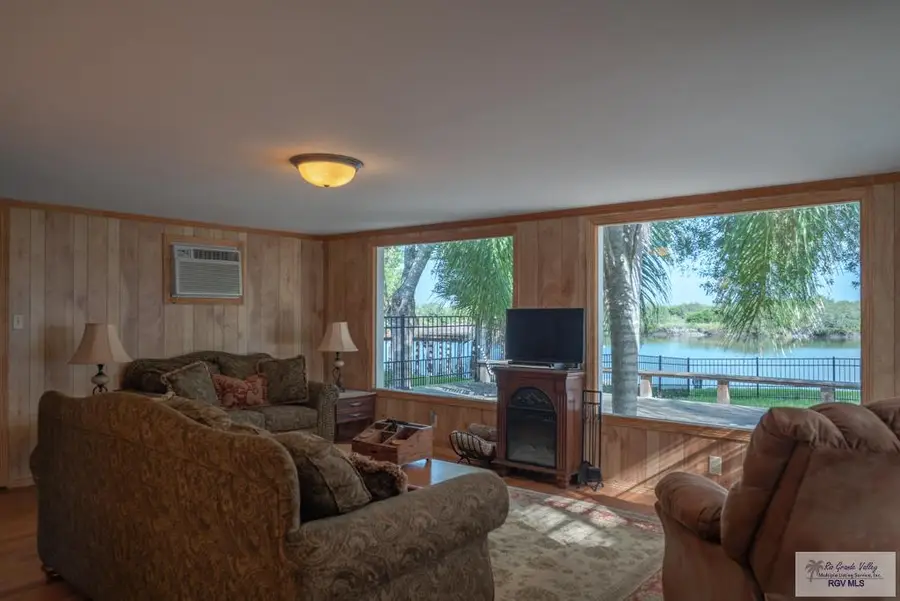 37341 Marshall Hutts Rd., Rio Hondo, TX 78583 - Image #2