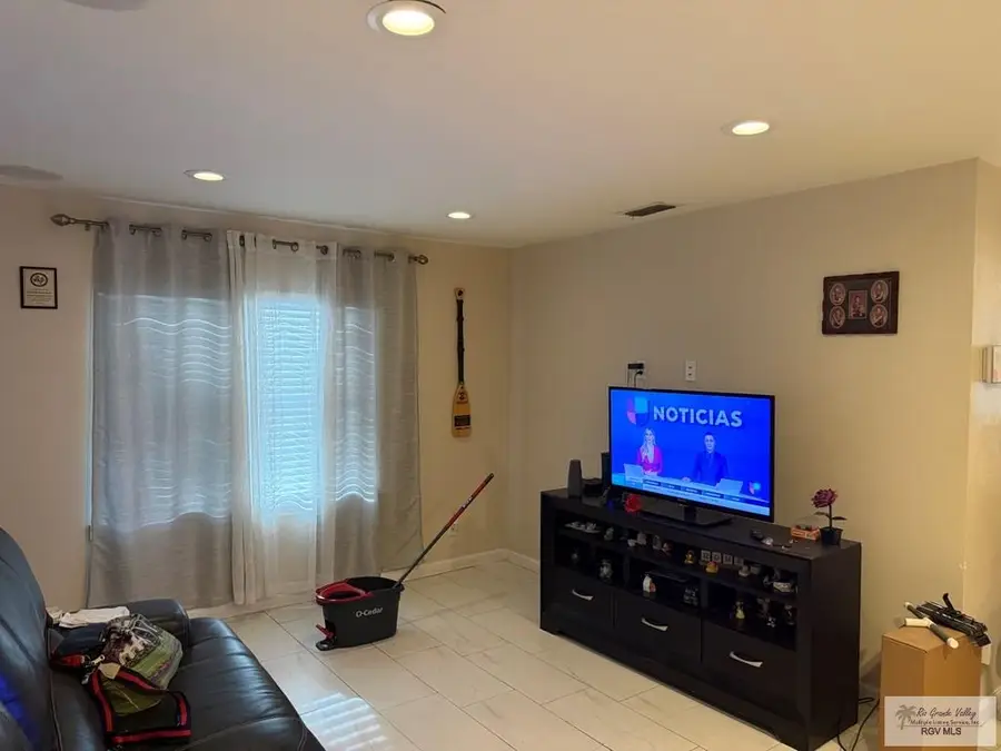 5 Shary Ave, Brownsville, TX 78521 - Image #2