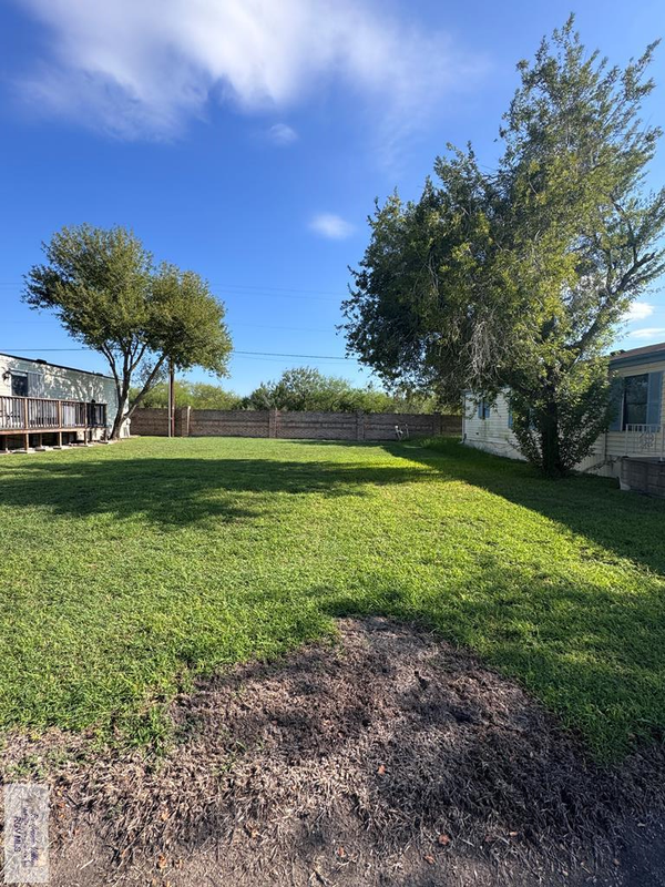 144 Willow Cir, HARLINGEN, TX 78552
